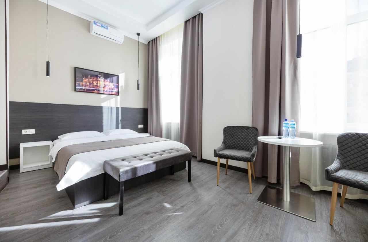 Apart Hotel Maidan Киев Екстериор снимка