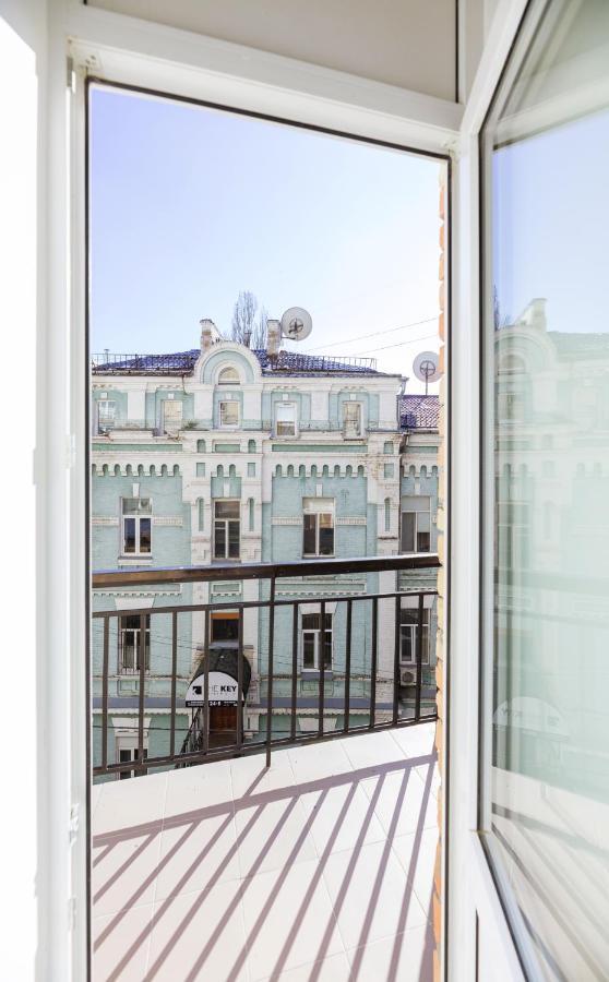 Apart Hotel Maidan Киев Екстериор снимка