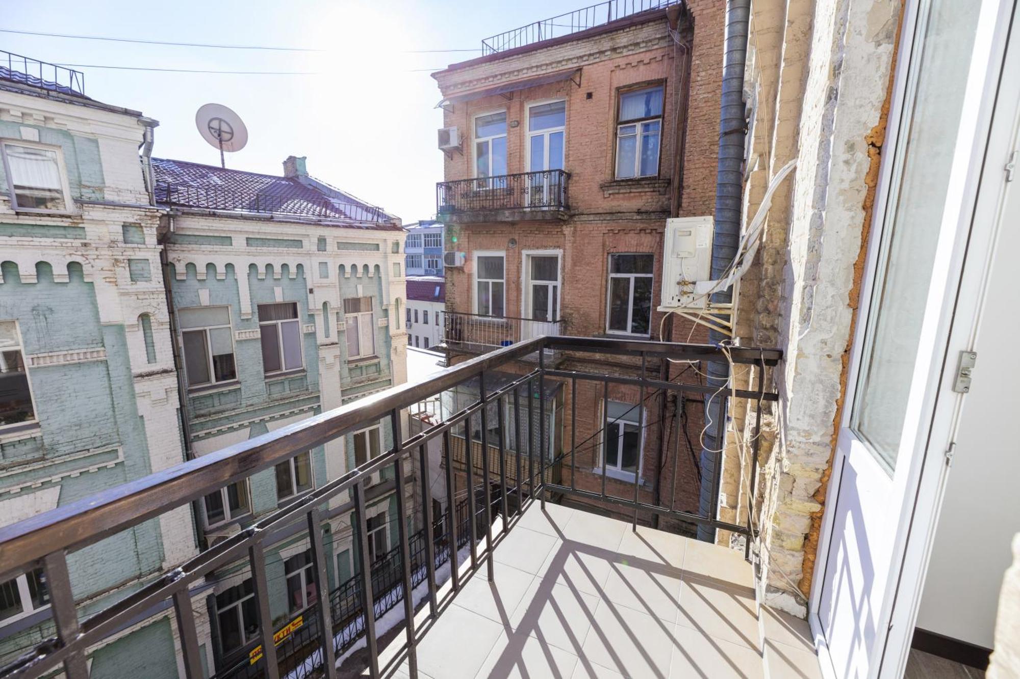 Apart Hotel Maidan Киев Екстериор снимка